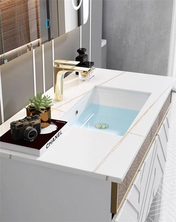 ওয়াশ বেসিন আয়না GGP61