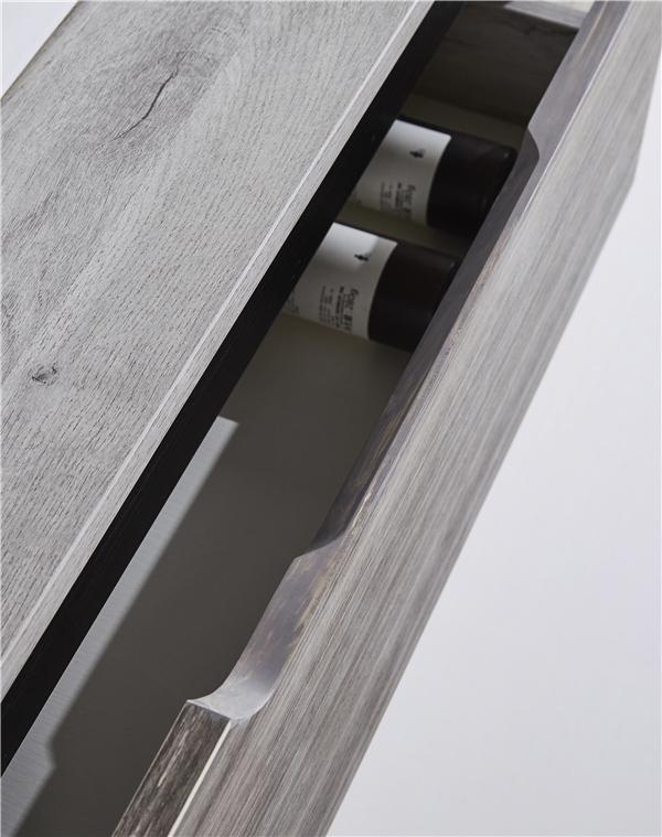 ভ্যানিটি GGM04